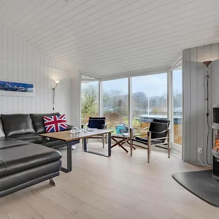 Three-bedroom In Ferienhaus *